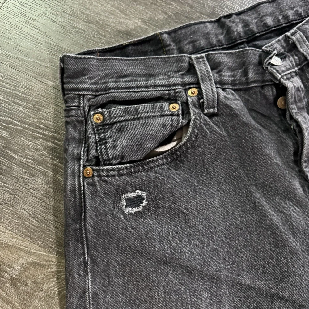 Vintage Black Levi 501 Button Fly Jeans Size 32x28 Faded Distressed
